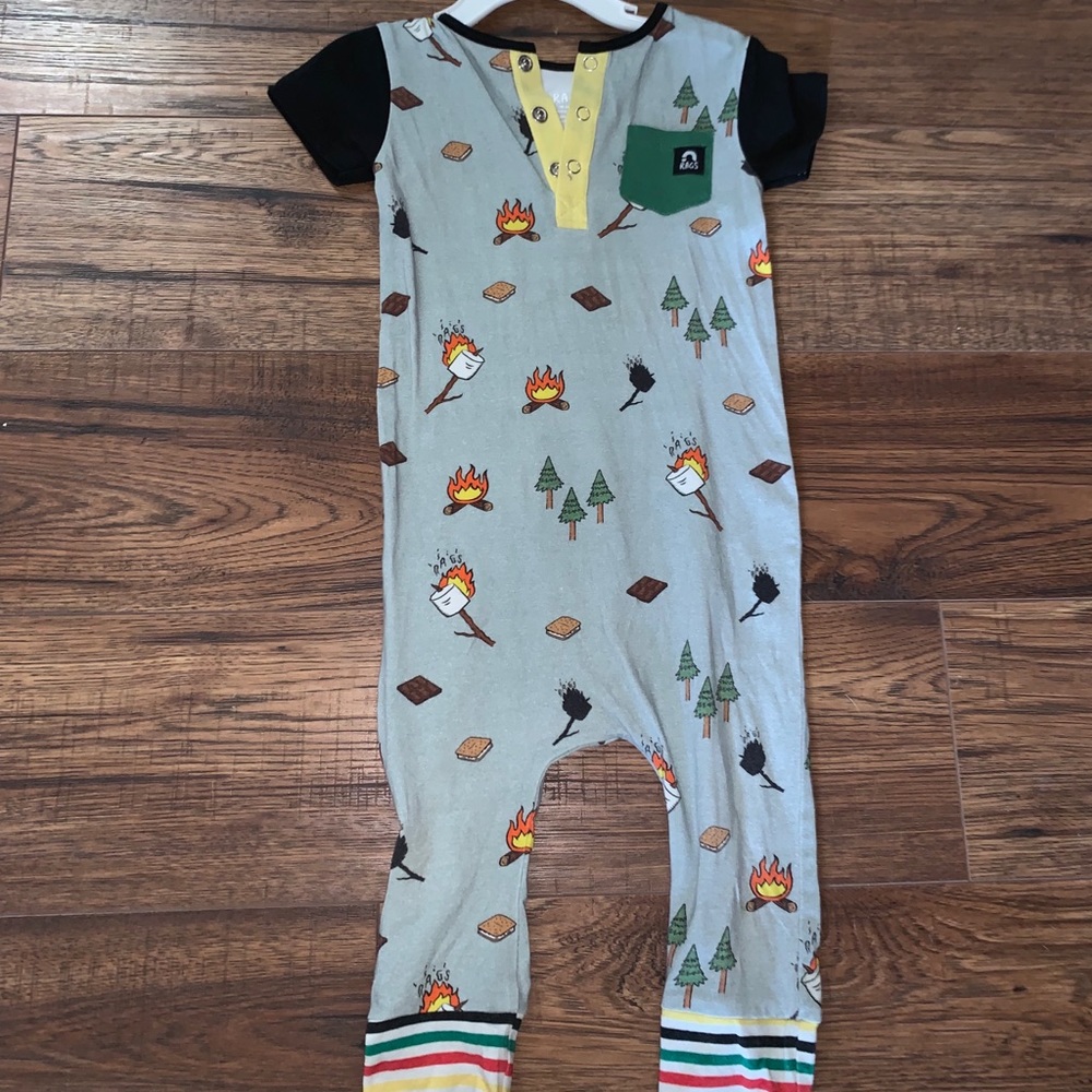 Rags to Raches 18/24mo romper